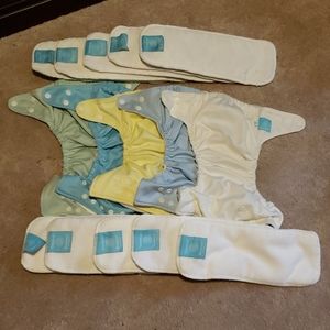 5 Charlie Banana pocket diapers with inserts